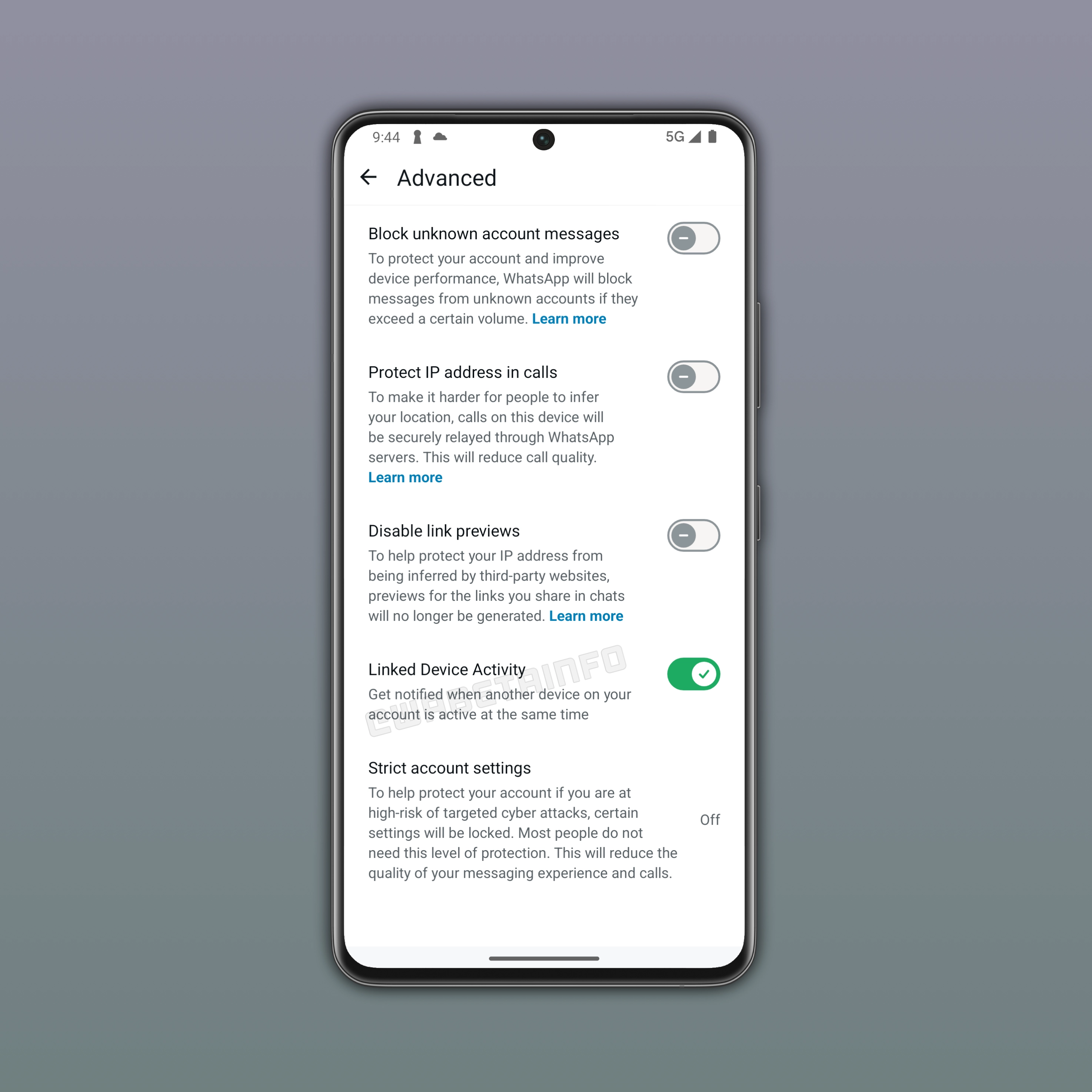 The image shows a feature that lets users monitor the activity of their linked devices on WhatsApp beta for Android