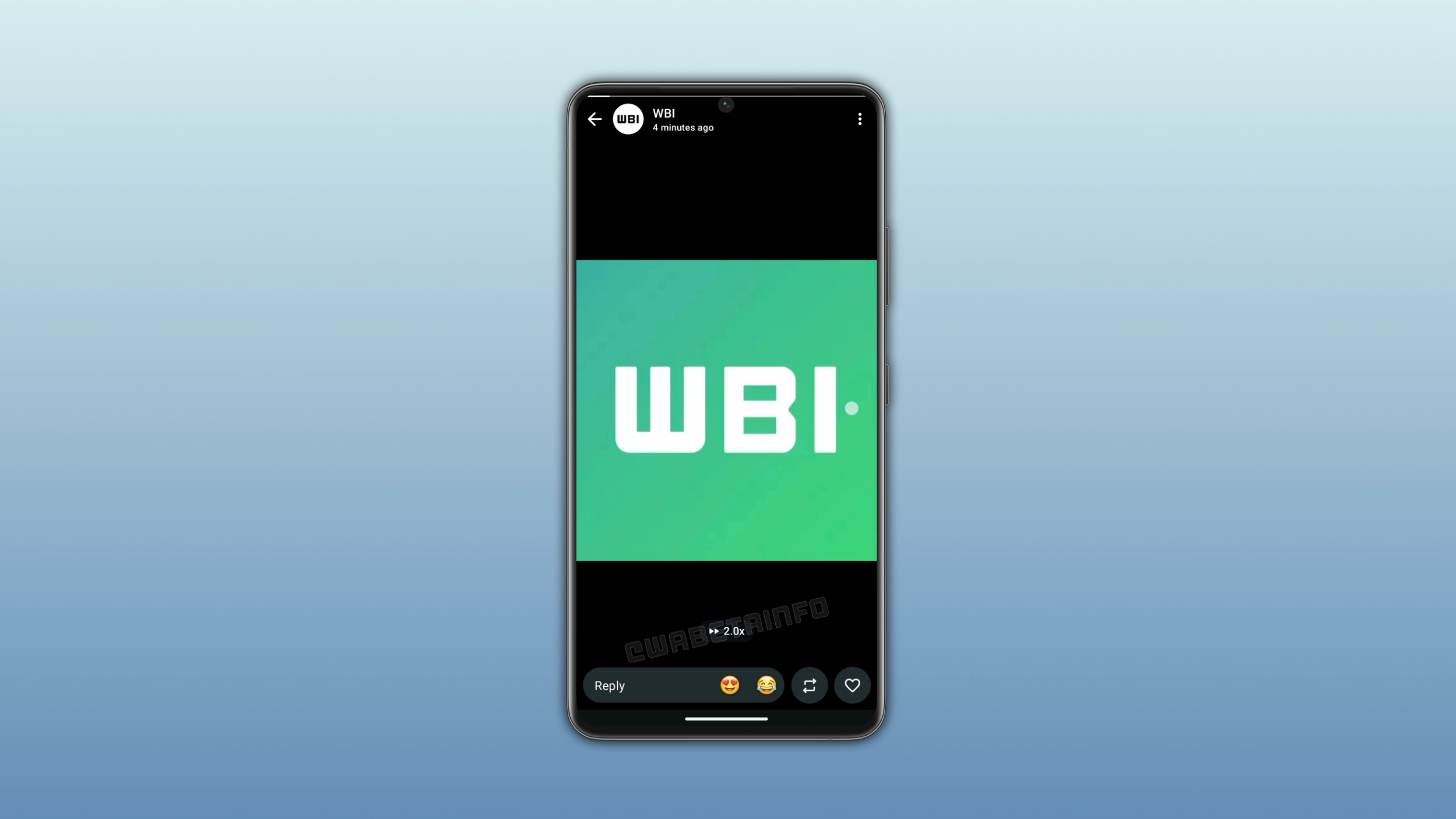 The image shows 2x video playback for status updates on WhatsApp for Android